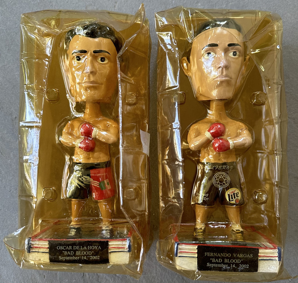 DE LA HOYA, OSCAR-FERNANDO VARGAS SOUVENIR TOYS (2002-IN ORIGINAL