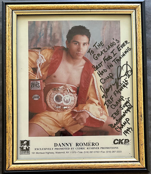 ROMERO, DANNY SIGNED PHOTO (FROM GRAZIANO'S RESTAURANT AT BOXING HALL OF FAME)