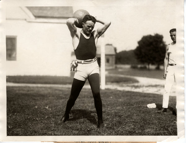 MCTIGUE, MIKE TRAINING WIRE PHOTO (1923)