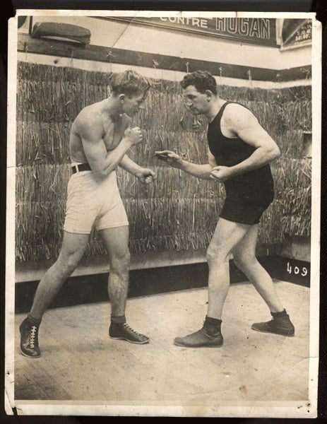 CARPENTIER, GEORGES ORIGINAL PHOTO (TRAINING WITH TOM KENNEDY FOR GUNBOAT SMITH)
