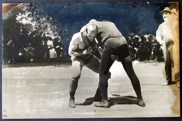 JEFFRIES, JAMES J. ORIGINAL ANTIQUE PHOTO (1910-TRAINING CAMP FOR JOHNSON FIGHYT)