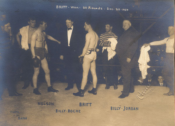 BRITT, JIMMY-BATTLING NELSON ORIGINAL ANTIQUE PHOTO (1904-SQUARING OFF)
