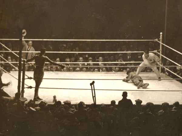 DEMPSEY, JACK-LUIS FIRPO ANTIQUE PHOTO (1923-END OF FIGHT)