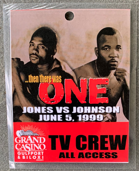 JONES, JR., ROY-REGGIE JOHNSON TV CREW CREDENTIAL (1999)