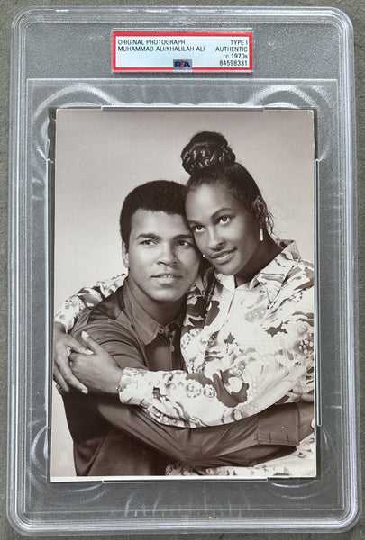 ALI, MUHAMMAD & KHALILAH ALI ORIGINAL TYPE 1 PHOTOGRAPH (PSA/DNA)