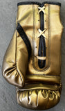 ALI, MUHAMMAD-JOE FRAZIER I SOUVENIR GOLD GLOVE (1971)