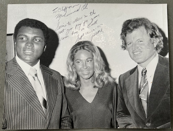 ALI, MUHAMMAD SIGNED PHOTO (1975 AS CHAMPION WITH TED & JOAN KENNEDY-JSA)