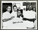 ALI, MUHAMMAD SIGNED PHOTO JSA)