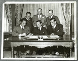 BAER, MAX-PRIMO CARNERA ORIGINAL TYPE 1 WIRE PHOTO (1934-SIGNING FOR FIGHT)