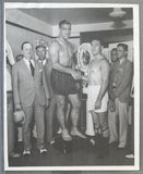 CARNERA, PRIMO-TOMMY LOUGHRAN WEIGH-IN TYPE 1 WIRE PHOTO (1934)