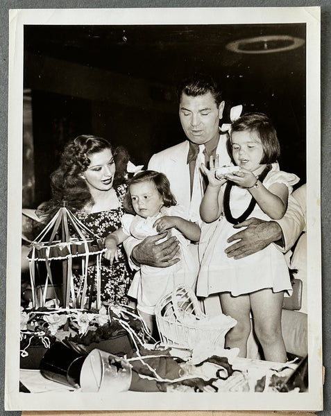 DEMPSEY, JACK & FAMILY TYPE 1 WIRE PHOTO (1938)