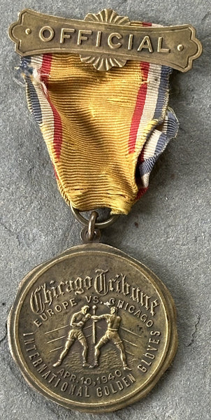 1940 EUROPE VS CHICAGO GOLDEN GLOVES OFFICIAL PIN (TANDBERG)