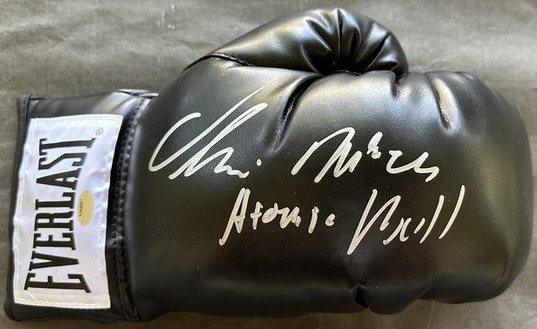 MCCALL, OLIVER SIGNED BOXING GLOVE (SCHWARTZ SPORTS AUTHENTICATED)