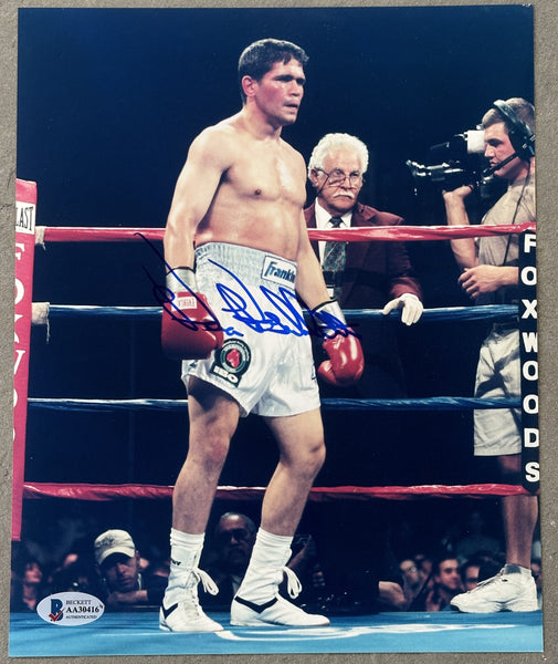 ROSENBLATT, DANA SIGNED PHOTO (BECKETT)