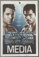 PACQUIAO, MANNY & OSCAR DE LA HOYA SIGNED MEDIA CREDENTIAL (2008)