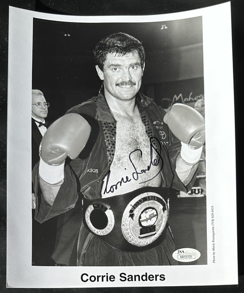 SANDERS, CORRIE SIGNED PHOTO (JSA-HEAVYWEIGHT CHAMPION)