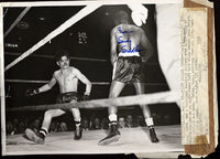 SADDLER, SANDY SIGNED WIRE PHOTO