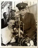 ROSS, BARNEY WIRE PHOTO