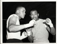 ROBINSON, SUGAR RAY WIRE PHOTO