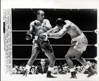 LISTON, SONNY-ROGER RISCHER WIRE PHOTO (1968)