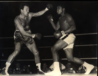 ALI, MUHAMMAD-BRIAN LONDON WIRE PHOTO (1966)