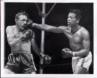 ROBINSON, SUGAR RAY-CARMEN BASILIO I WIRE PHOTO (1957)