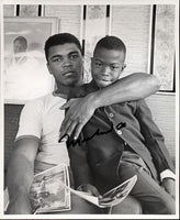 ALI, MUHAMMAD SIGNED PHOTO