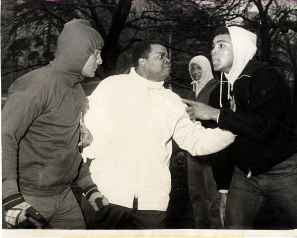 ALI, MUHAMMAD WIRE PHOTO (1967-FOLLEY FIGHT)
