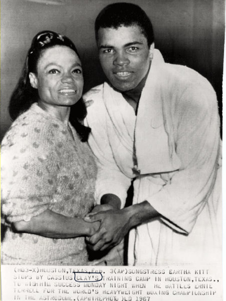 ALI, MUHAMMAD & EARTHA KITT WIRE PHOTO