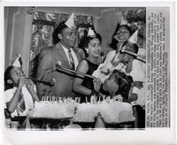 PATTERSON, FLOYD & FAMILY WIRE PHOTO (1957)