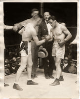 DUNDEE, JOHNNY-EUGENE CRIQUI WIRE PHOTO (1923-SQUARING OFF)