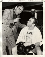 ROSS, BARNEY WIRE PHOTO (1938-TRAINING FOR ARMSTRONG)