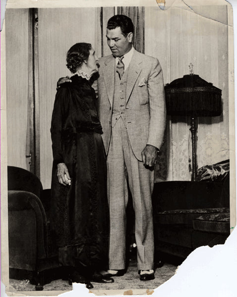 DEMPSEY, JACK WIRE PHOTO (1930-WITH MOTHER OF TEX RICKARD)