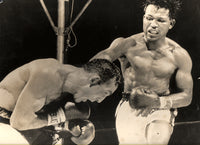 ROBINSON, SUGAR RAY-CARMEN BASILIO II ORIGINAL LARGE FORMAT PHOTO (1958)