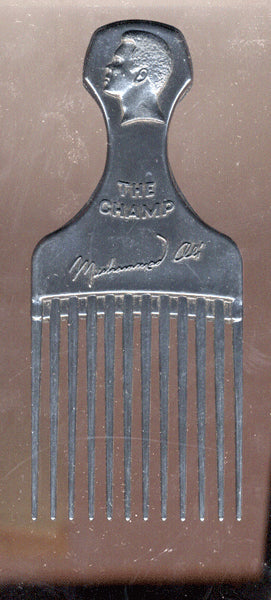 ALI, MUHAMMAD VINTAGE ENDORSED HAIR PICK