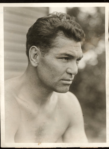DEMPSEY, JACK WIRE PHOTO (CLASSIC POSE IN 1927)