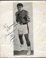 ALI, MUHAMMAD VINTAGE SIGNED PHOTO (1973)