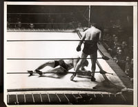 WALKER, MICKEY-ARTHUR DE KUH WIRE PHOTO (1932)