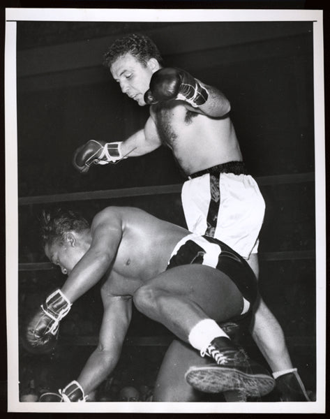 LAMOTTA, JAKE-EUGENE HAIRSTON WIRE PHOTO (1952)