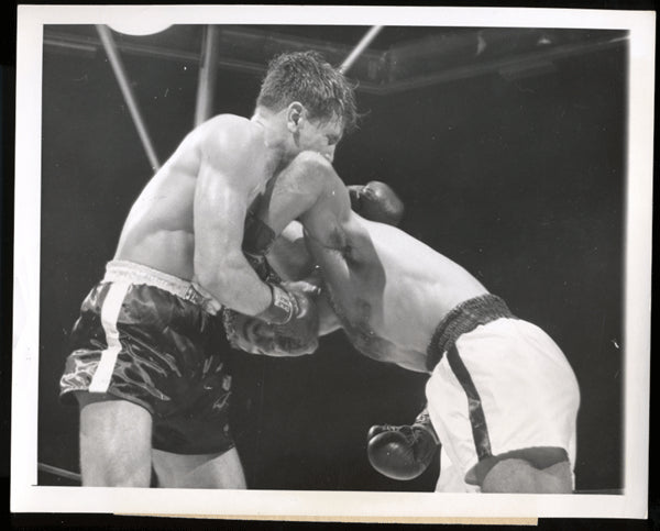 MARCIANO, ROCKY-ROLAND LASTARZA ORIGINAL WIRE PHOTO (1953)