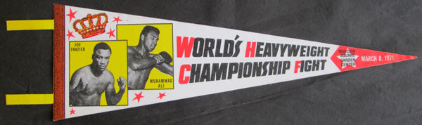 ALI, MUHAMMAD-JOE FRAZIER I SOUVENIR PENNANT (1971)