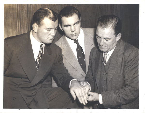 BRADDOCK, JIMMY & MAX SCHMELING ORIGINAL WIRE PHOTO (1936)