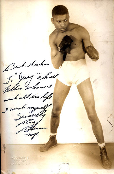 ROBINSON, SUGAR RAY SIGNED PHOTOGRAPH (18 YEARS OLD)