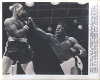 PATTERSON, FLOYD-INGEMAR JOHANSSON I ORIGINAL ACTION WIRE PHOTO (1959)