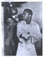 BASSETT, PERCY ORIGINAL WIRE PHOTO (TRAINING FOR CARRARA-1953)