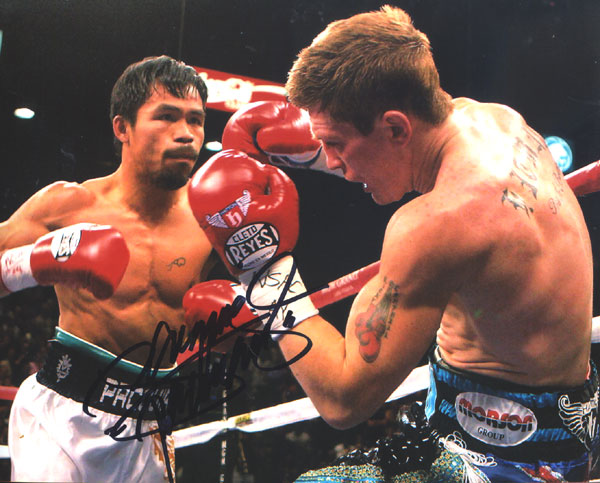 PACQUIAO, MANNY SIGNED PHOTO