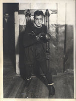 PETROLLE, BILLY ORIGINAL WIRE PHOTO (1930-TRAINING FOR BERG)