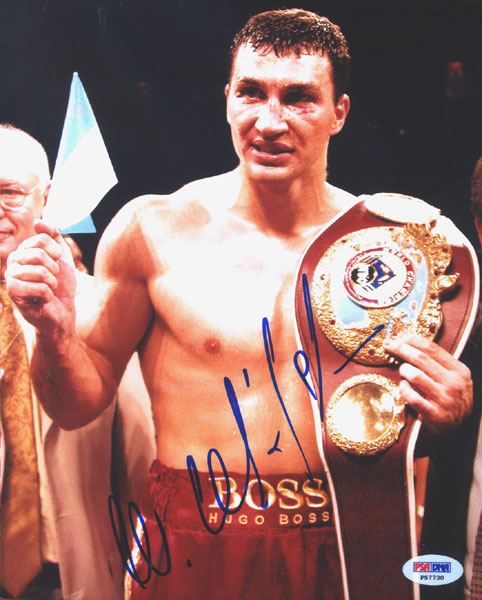 KLITSCHKO, WLADIMIR SIGNED PHOTO (PSA/DNA)