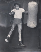 ROBINSON, SUGAR RAY ORIGINAL WIRE PHOTO (TRAINING FOR ABRAMS-1947)