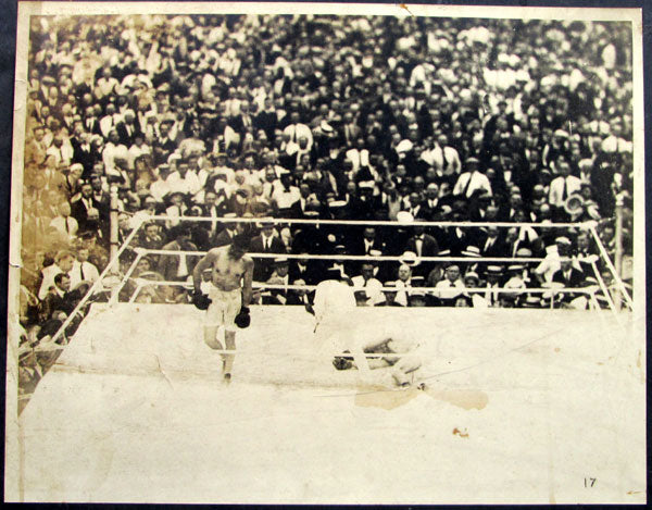 DEMPSEY, JACK-GEORGES CARPENTIER ORIGINAL LARGE FORMAT ANTIQUE PHOTOGRAPH (1921)